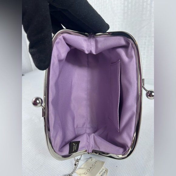 NWT Coach Kisslock Clutch / Wristlet with Matching Cardholder - Picture 10 of 16